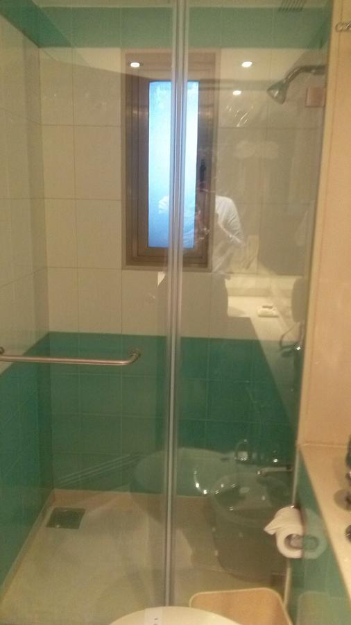The Royal Orchid Hotel, Chembur Mumbai  Buitenkant foto