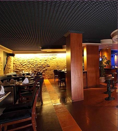 The Royal Orchid Hotel, Chembur Mumbai  Buitenkant foto